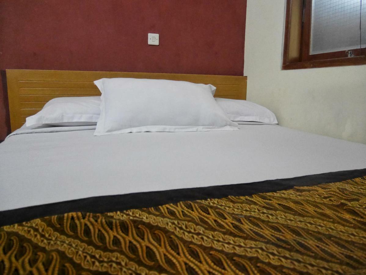 Rumah Tawa Hotel Syariah Bandung Exterior foto
